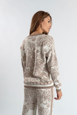 Костюм с узором