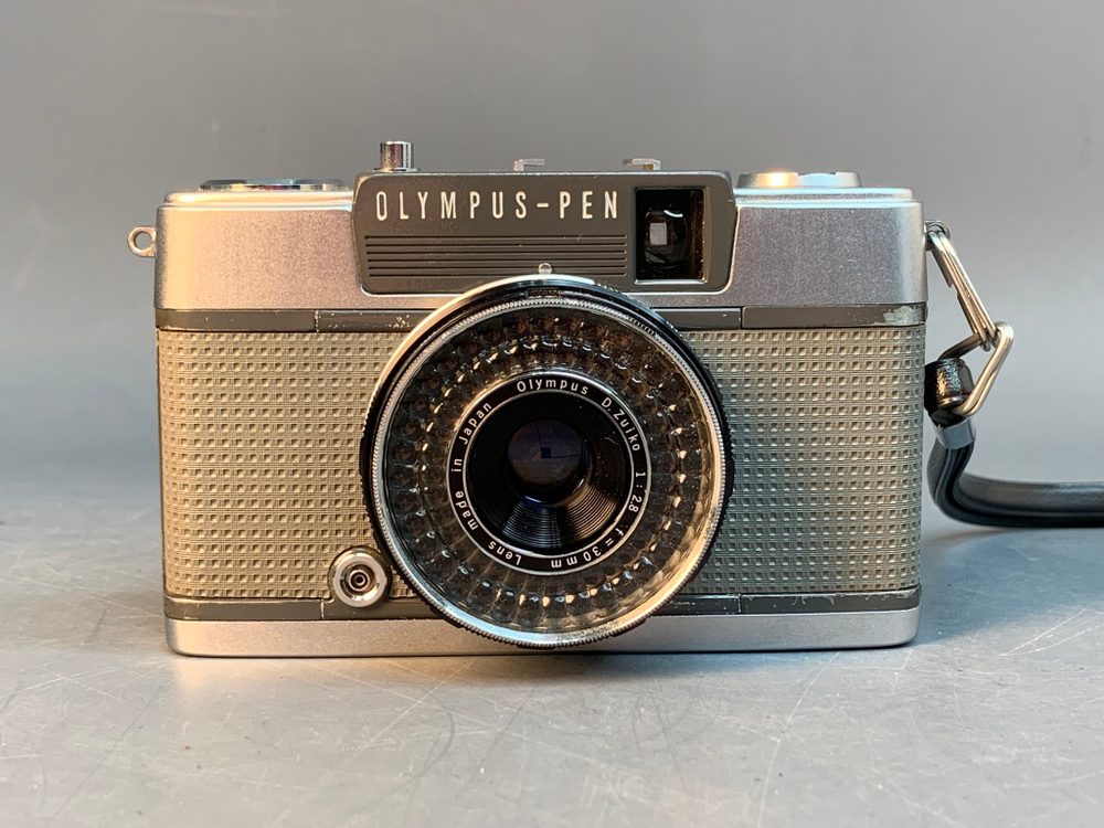 Olympus-Pen EE-2