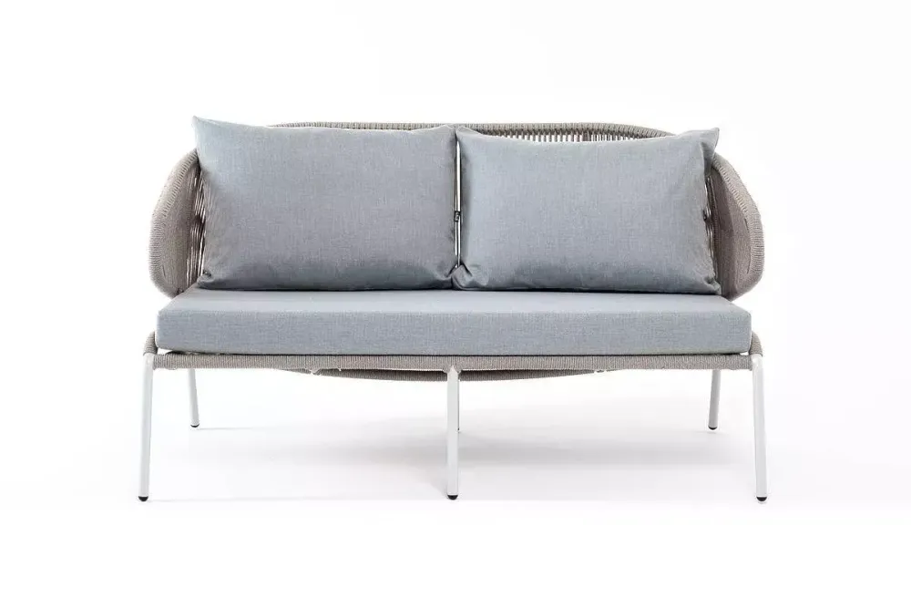 "Милан" диван 2-местный плетеный из роупа, каркас алюминий светло-серый (RAL7035) муар, роуп серый меланж круглый, ткань светло-серая