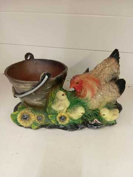 Ведерко с курицей и цыплятами (F392)