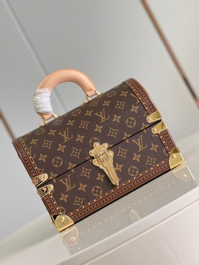 Louis Vuitton Cotteville 28 cm