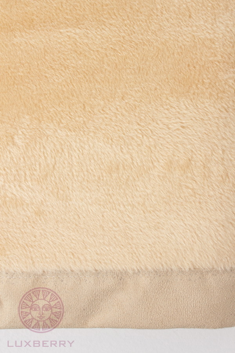 Плед-покрывало 220x240 Luxberry Silk янтарный Португалия фрагмент