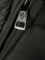 Пуховик Moncler