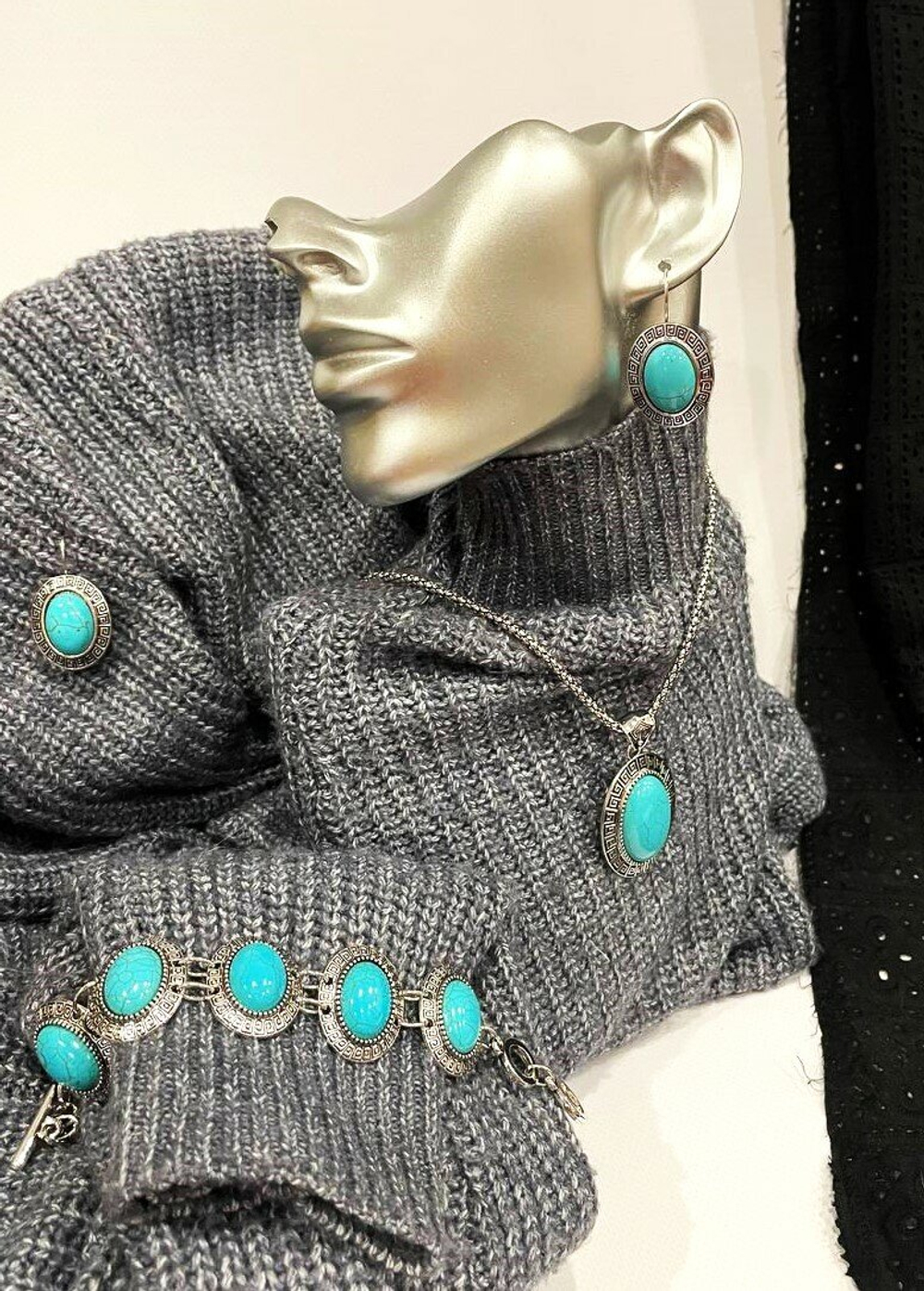 Комплект бижутерии. Подвеска, серьги, браслет  "Бирюза" Форма "Овал""