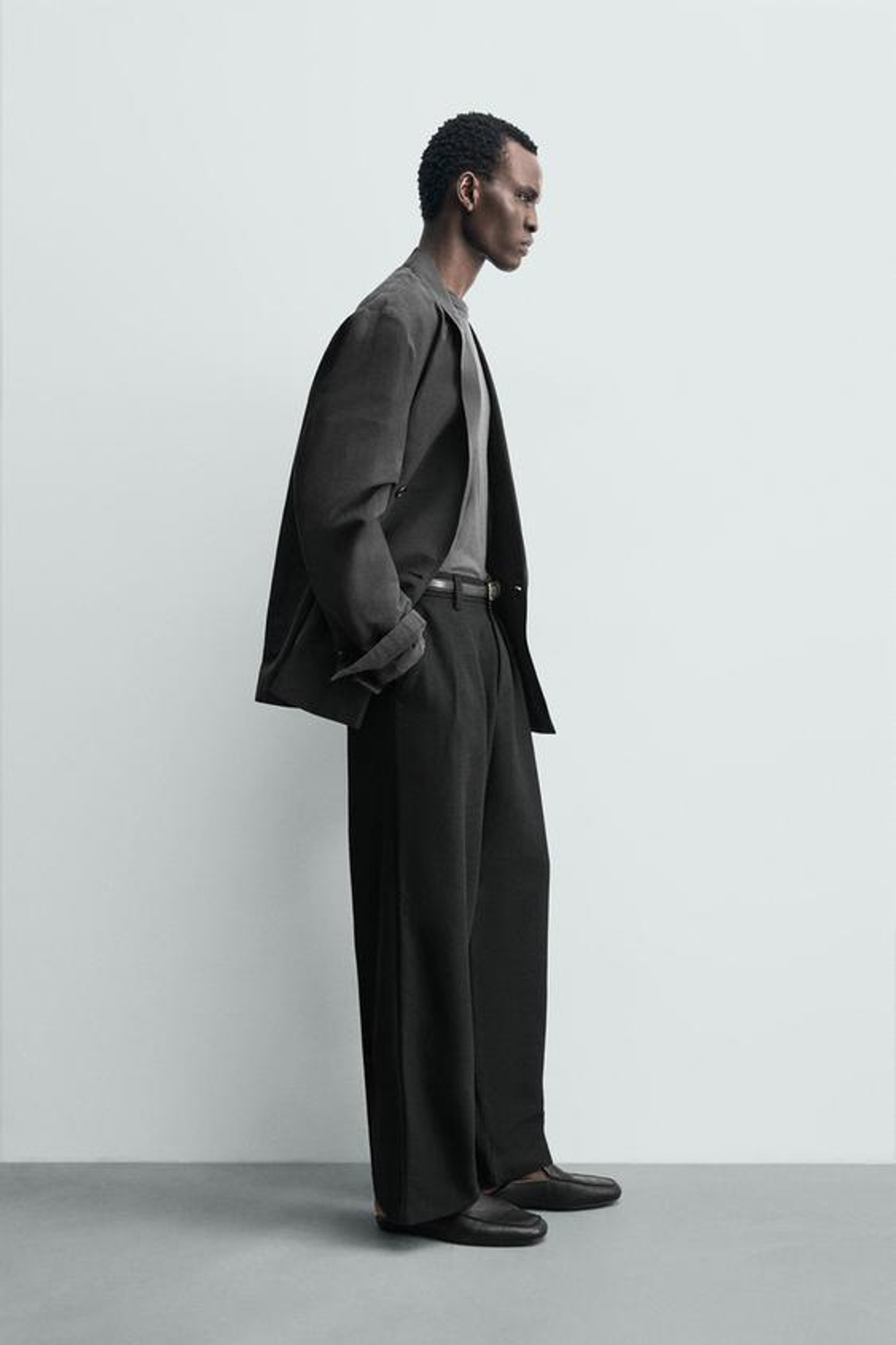 ZARA БРЮКИ RELAXED FIT СО СКЛАДКАМИ, ЧЕРНЫЙ