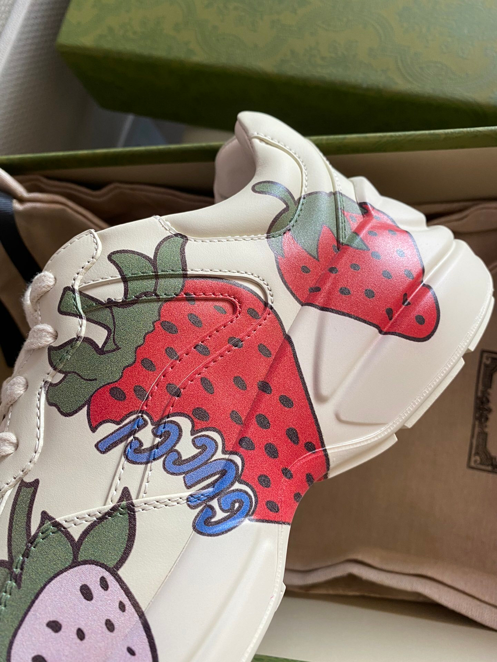 Gucci Rhyton Sneaker