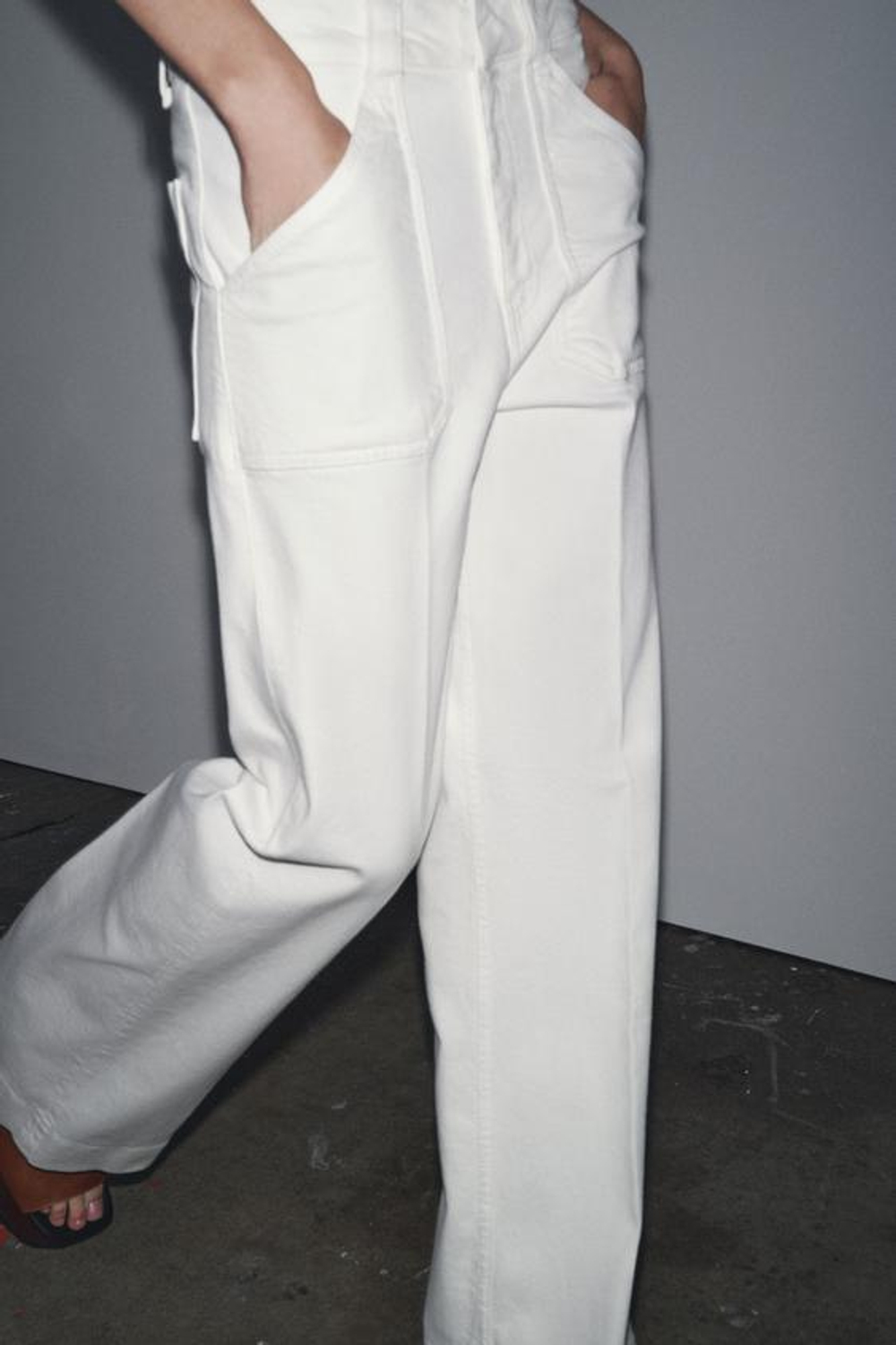 ZARA ДЖИНСЫ МАКСИМАЛЬНОЙ ДЛИНЫ С ВЫСОКОЙ ПОСАДКОЙ — ZW COLLECTION, ЖЕЛТОВАТО-БЕЛЫЙ