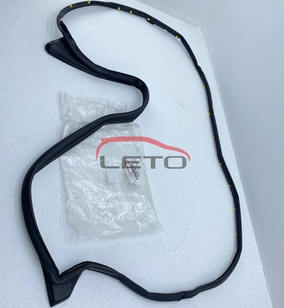 Уплотнитель двери передней левой 67862-0E060 678620E060