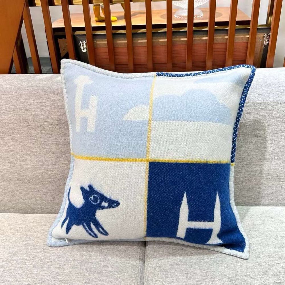 Подушка Hermes