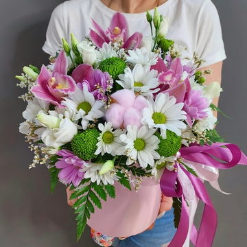 Композиция с розовыми орхидеями