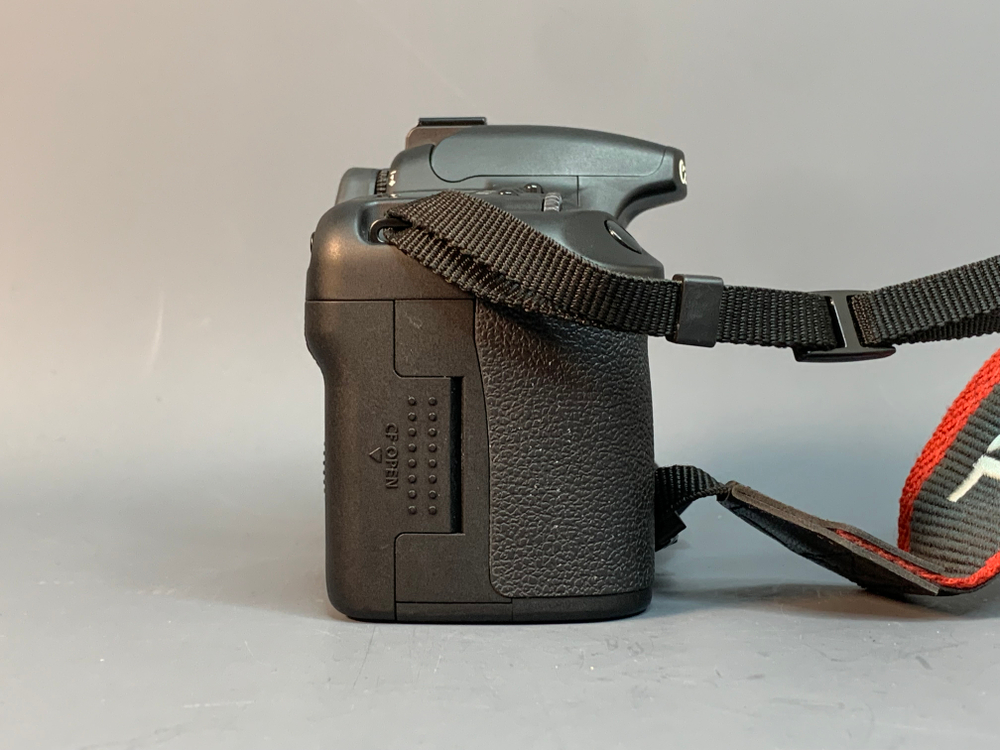 Canon EOS 30D kit EF-S 18-55mm 3.5-5.6 ll