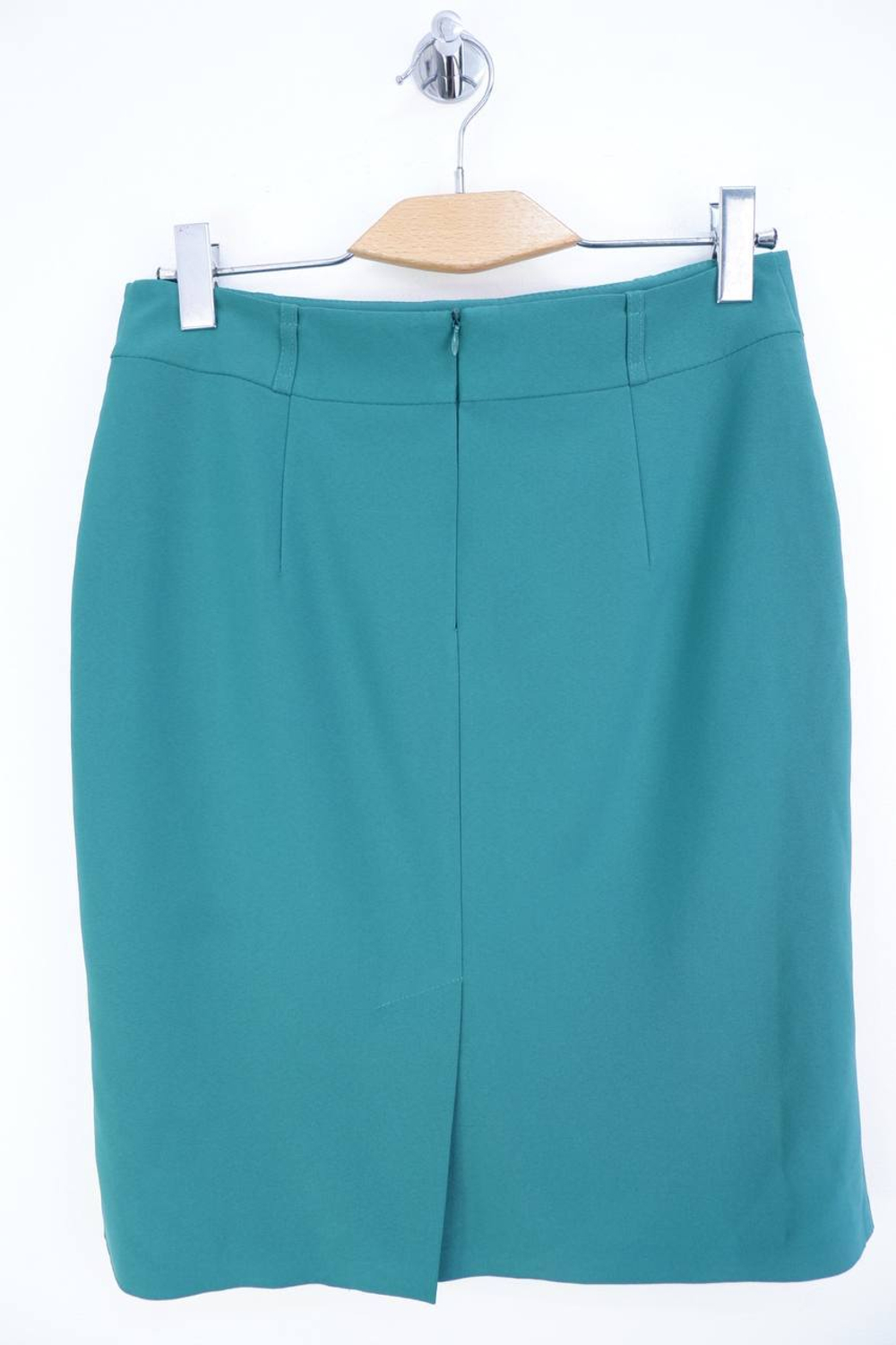 Юбка по фигуре в достаточно необычном оттенке 48 размер