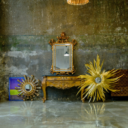 Настенное зеркало Оскар Объект мечты