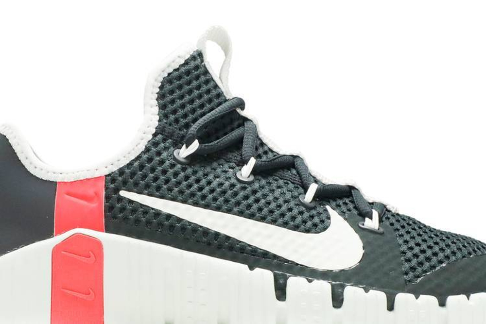 Nike metcon 3 red deals