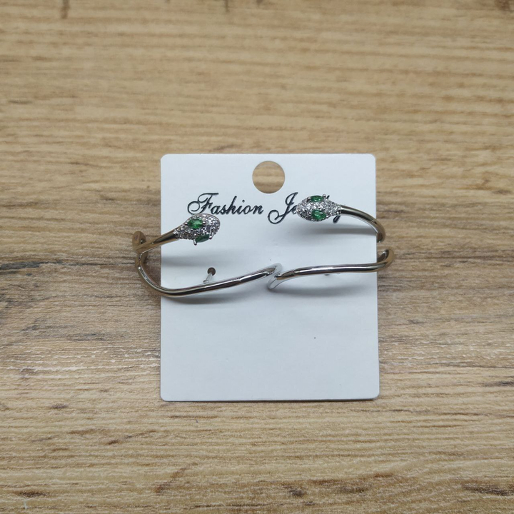 Серьги-гвоздики вокруг уха Змея циркон глаза зеленые металл серебристый