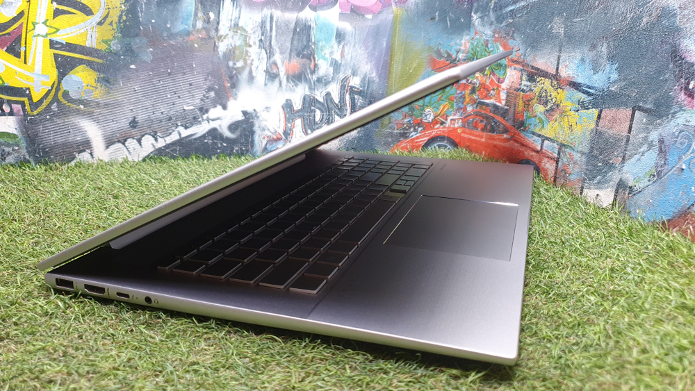 Ноутбук HP i5-11/16Gb/MX450 2b/FHD/ENVY 17-ch0027ur 5D5F7EA/Windows 11