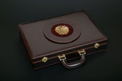 Набор рюмок-лафитников "Лев" 6 шт. в подарочном кейсе с художественным оформлением