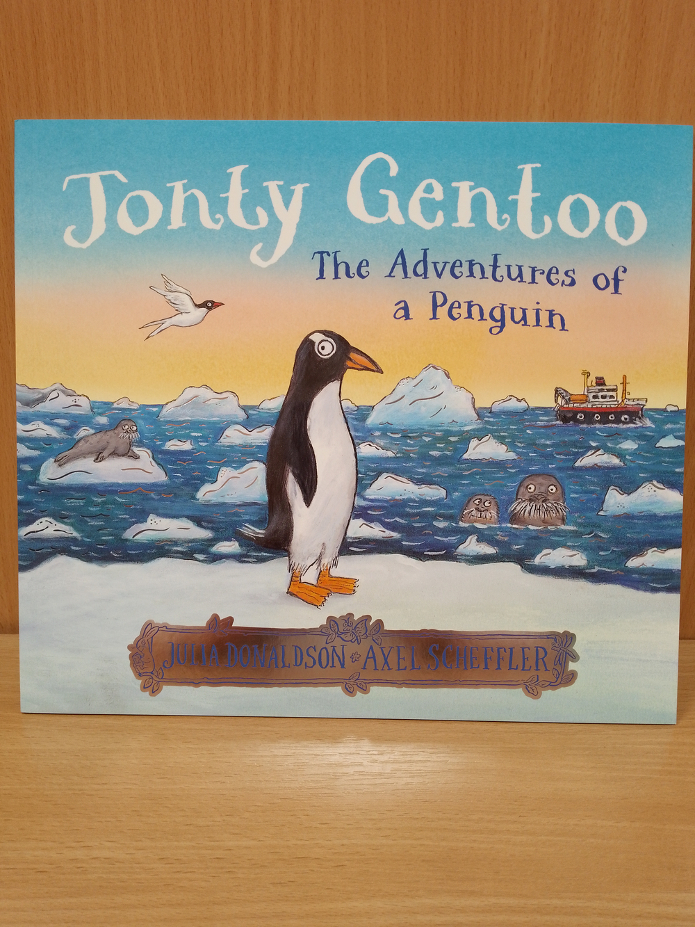 Jonty Gentoo - The Adventures of a Penguin (Julia Donaldson)