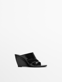 Massimo Dutti Кожаные сандалии на танкетке, черный