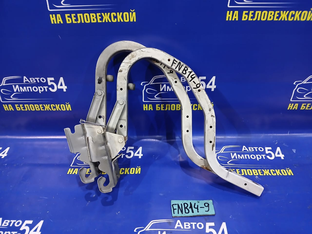 Петля багажника NISSAN SUNNY 1997