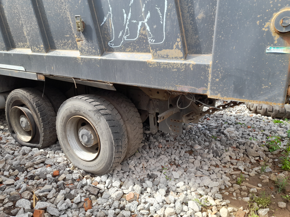 Shacman (Shaanxi) SX* 8x4 Самосвал SX33186V366 (Дизельный, 11,6 л, 423 л.с., МТ)