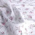 Муслин двухслойный "Цветы с веточками на молочном"