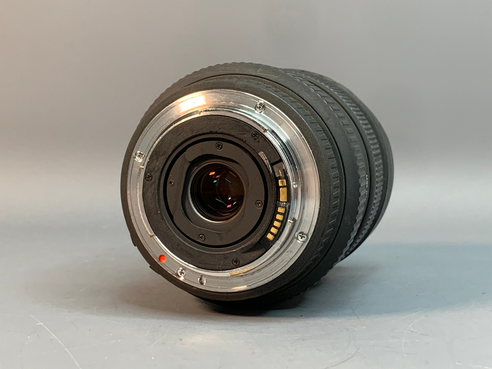 Sigma AF 12-24mm 4.5-5.6 EX DG HSM Canon EF с дефектом