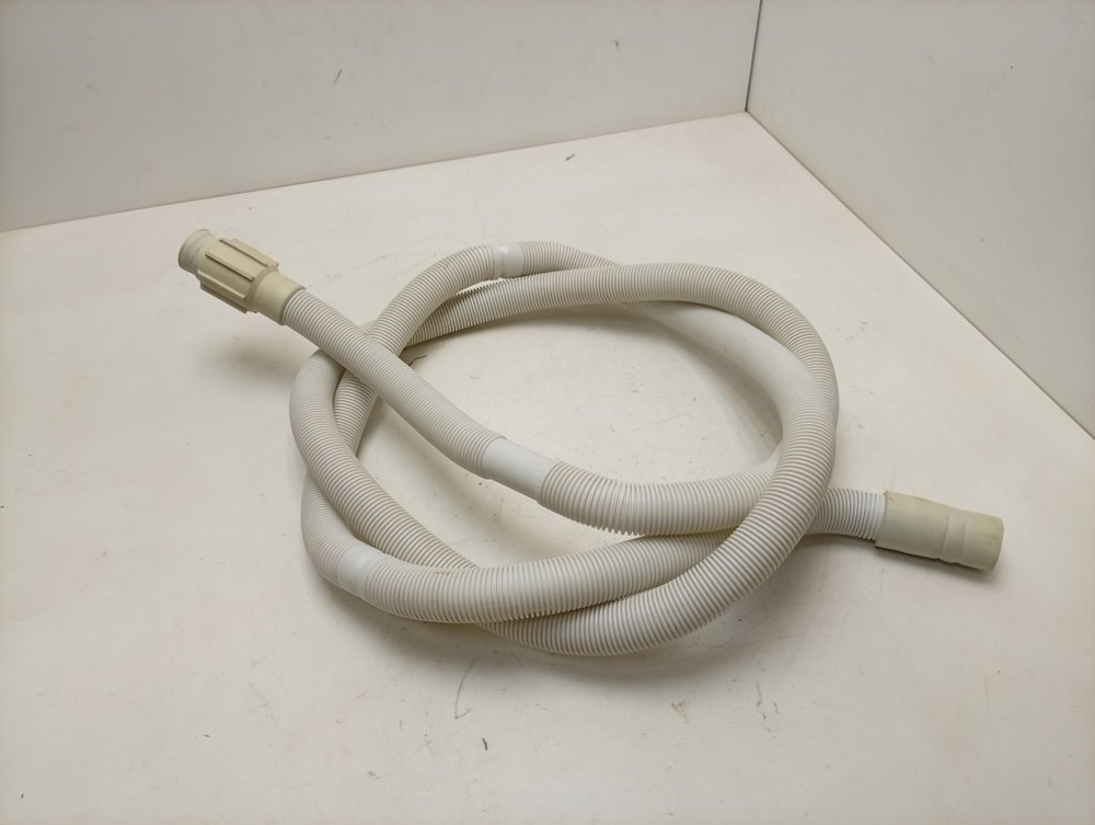 WP79/2 ктп6 Шланг сливной для стиральной машины Whirlpool 481253029113 б/у