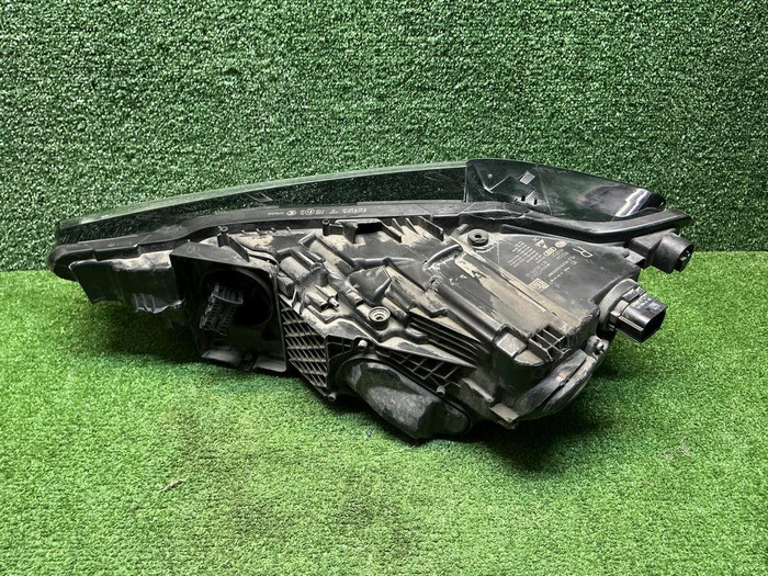 Битая Фара правая Audi A7 2 4K8 (2018-н.в.) Matrix