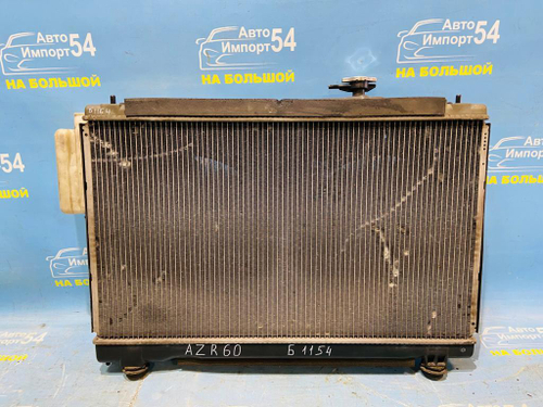 Радиатор двигателя TOYOTA VOXY 2001-2007