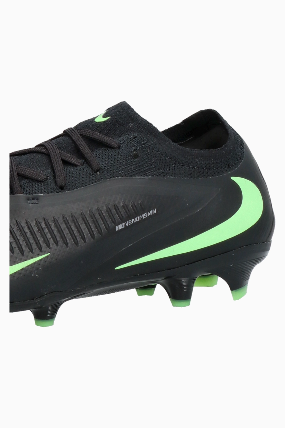 Бутсы Nike Phantom 6 Low Pro FG - черный
