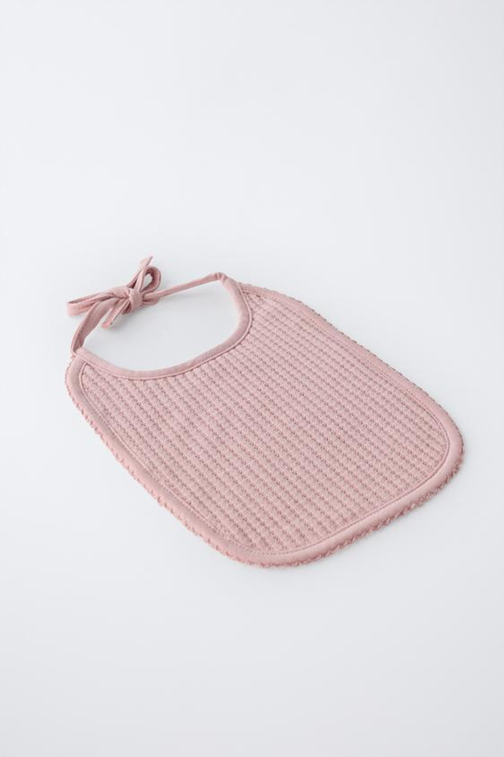 ZARA КОМПЛЕКТ ИЗ ЧЕПЧИКА И НАГРУДНИКА, РОЗОВЫЙ