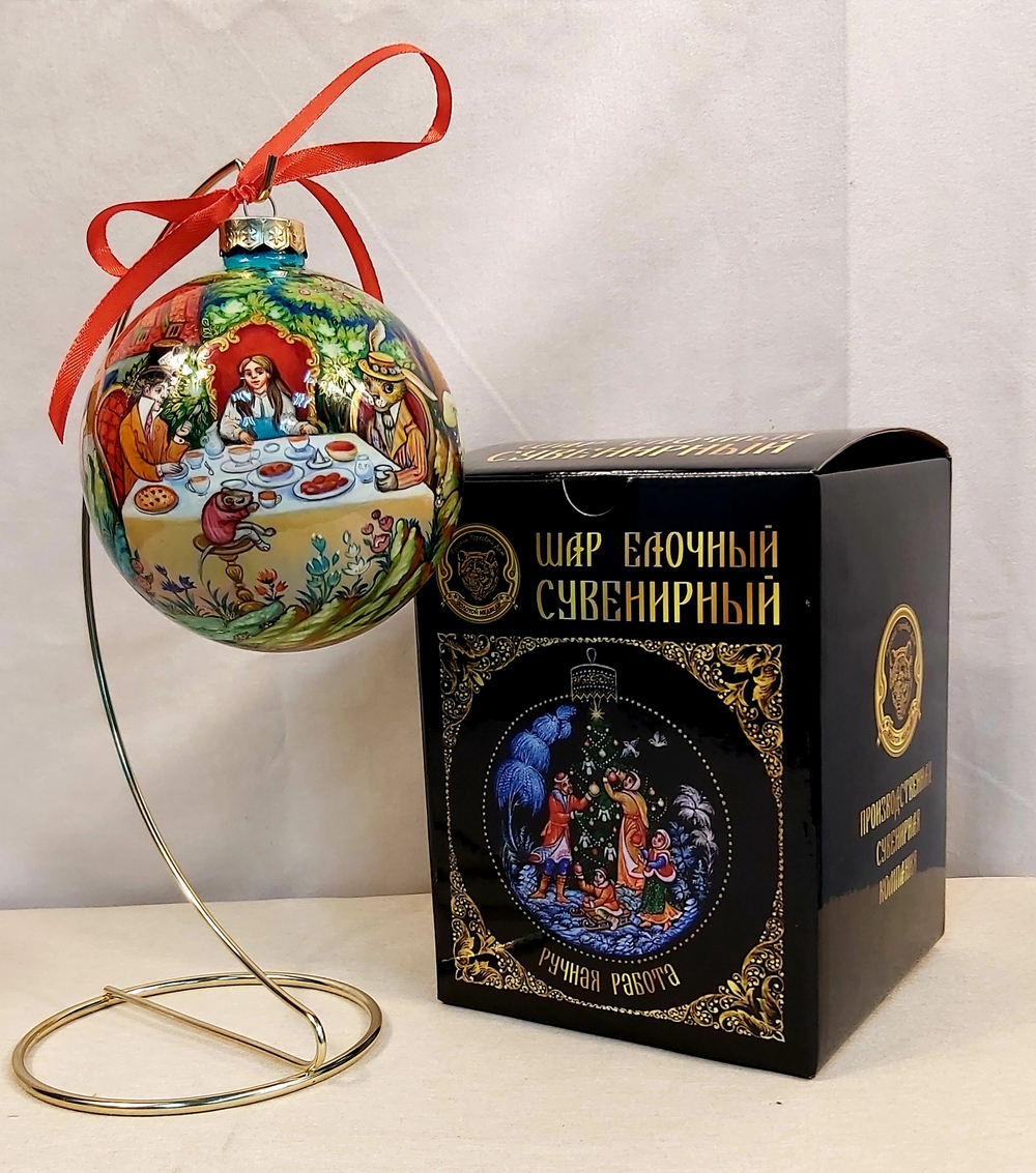 Шар новогодний с круговой авторской росписью  Палех "Алиса в стране чудес" в коробке