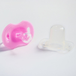 2300104 Пустышка силиконовая классическая с колпачком, от 0 до 6 мес., цвет розовый