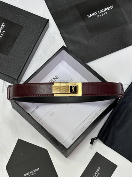 Ремень Yves Saint Laurent женский бордовый из кожи