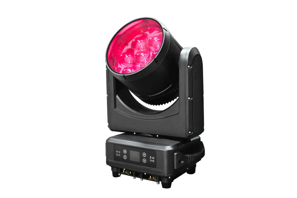 LE760 — LED Wash Moving Head 7×60 Вт RGBW с зумом 4.5°-55°
