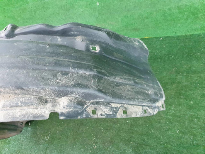 Подкрылок передний левый Toyota Land Cruiser Prado 150 (2017-н.в.)