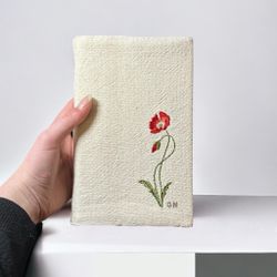 Книжная обложка с вышивкой "Маки"