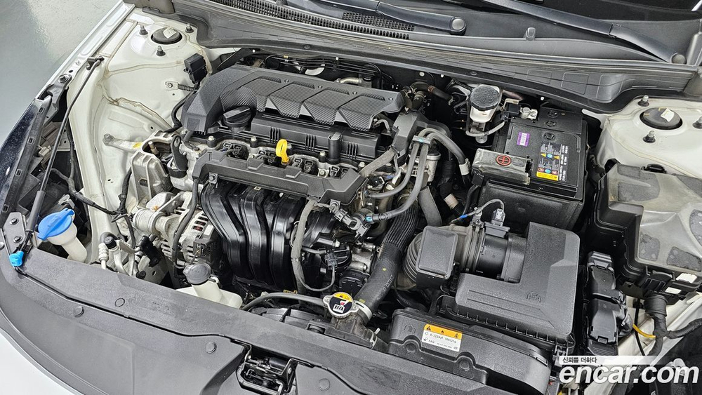Hyundai Avante (CN7) 1.6 (04.2021)