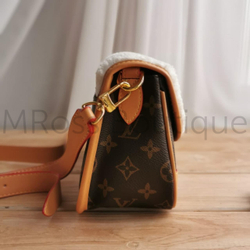 Сумка Diane Louis Vuitton