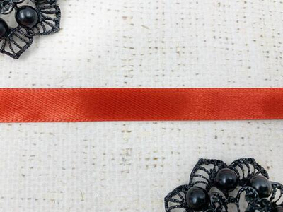 Лента атласная, ш. 1,2 см, красный