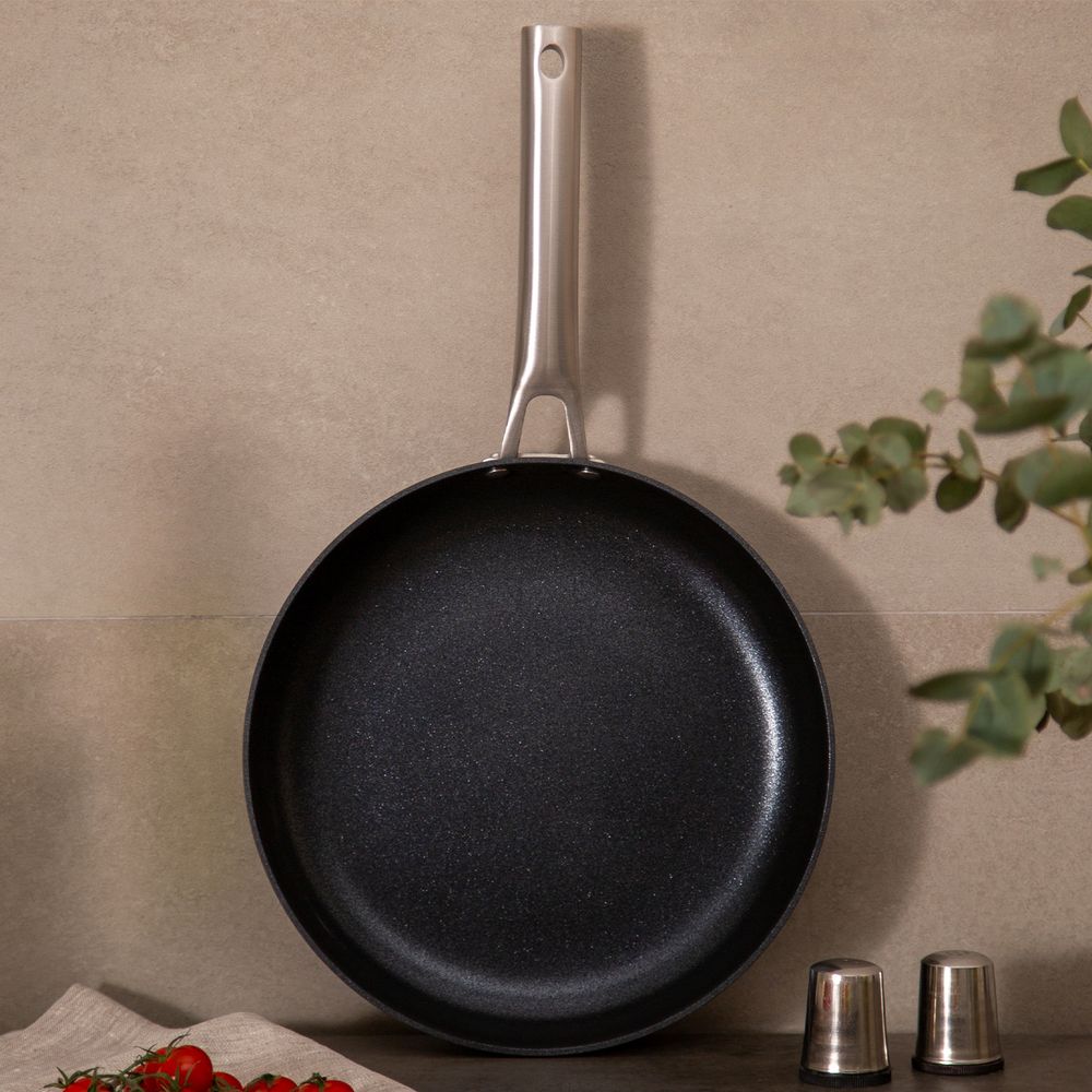 СКОВОРОДА C АНТИПРИГАР. 3Х СЛОЙНЫМ ПОКРЫТ. DAIKIN, СЕРИЯ "CHEF" AGNESS 28*5.0CM, АНОДИРОВАН.АЛЮМИНИЙ