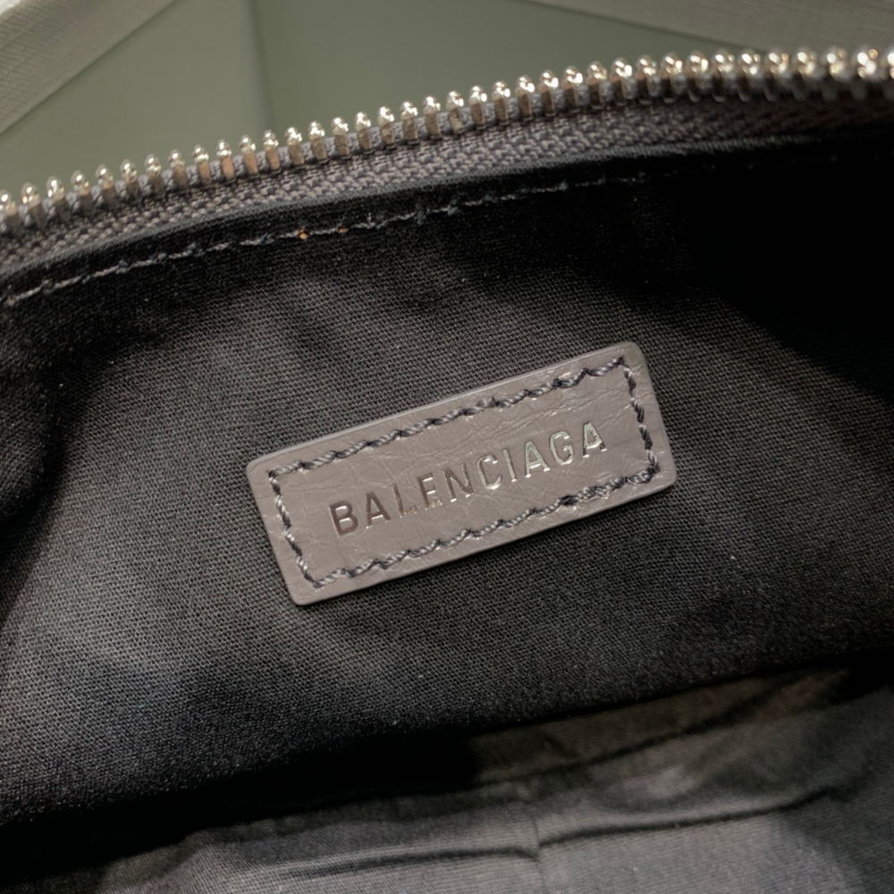 Balenciaga Le Cagole 26 cm