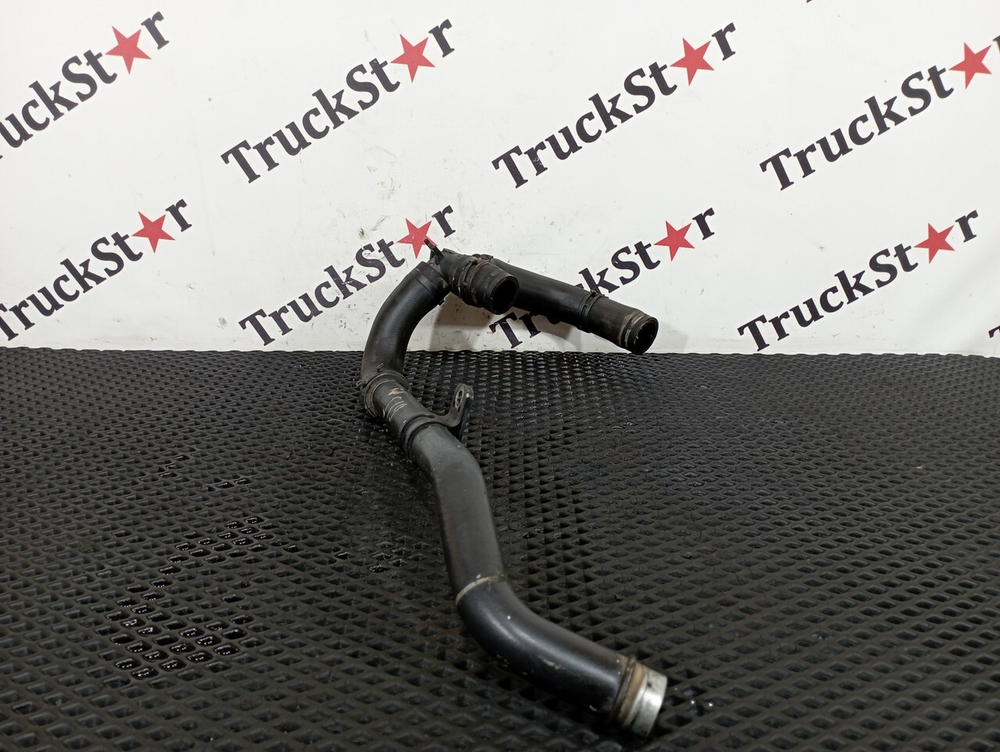 Трубка вентиляции картерных газов 2017г.