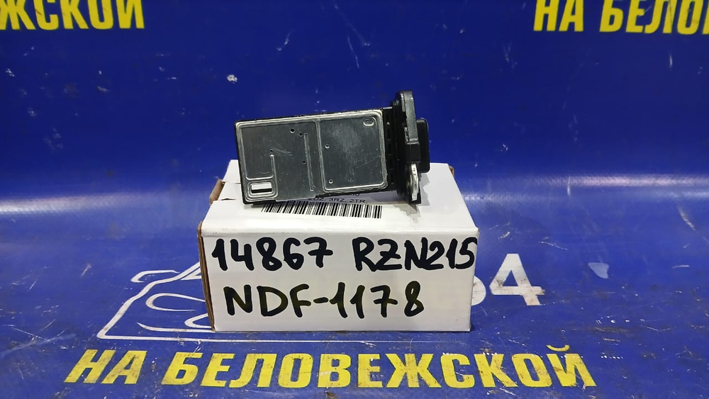 Расходомер TOYOTA HILUX SURF 2002-2004