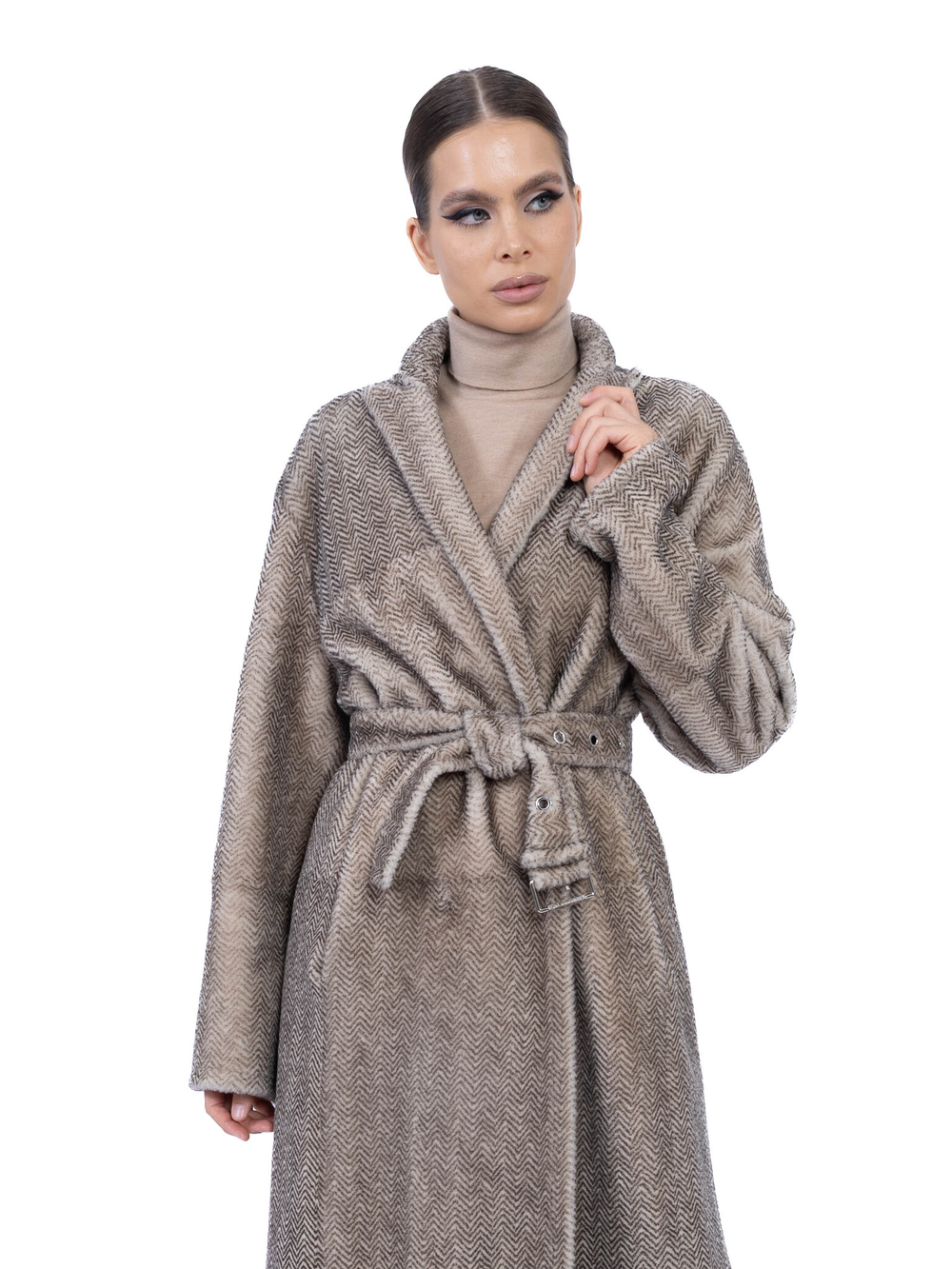 Женская облегчённая кожаная дублёнка с отделкой «ёлочка»