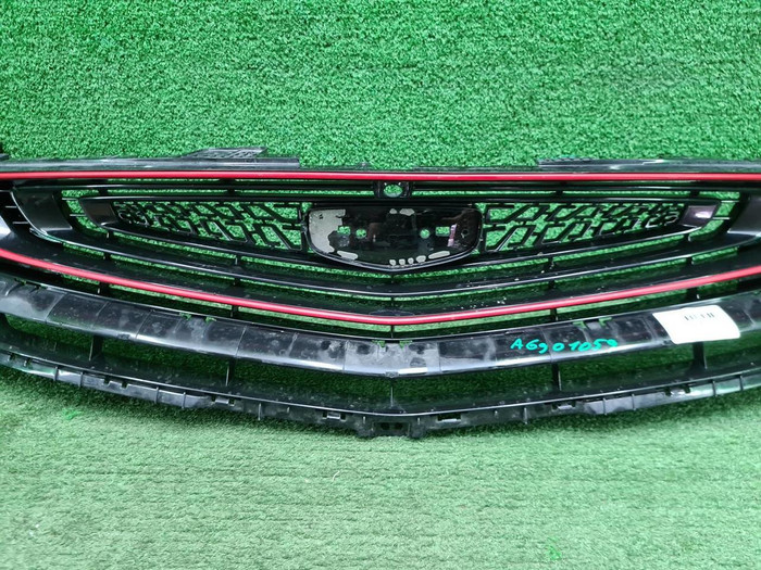 Решетка радиатора Geely Coolray (2019-2023)