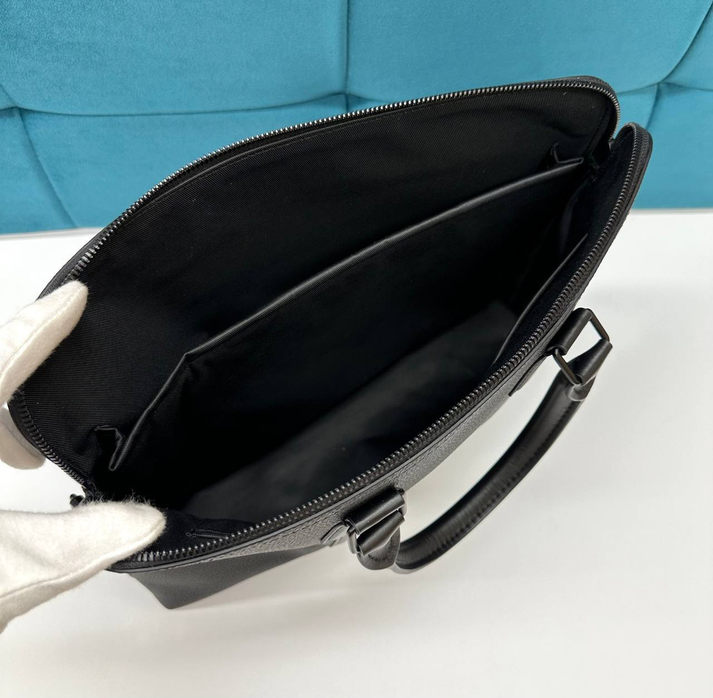 Портфель Louis Vuitton Takeoff