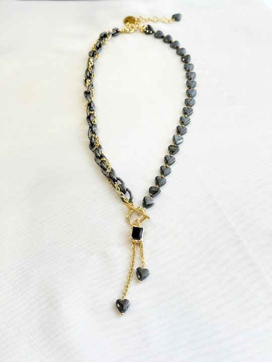 Колье "Амора" из гематита с черным цирконом, оттенок золото
