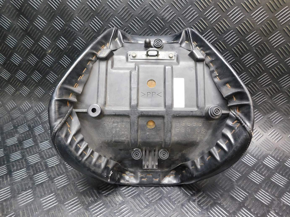 Сиденье водительское Yamaha Road Star XV1600